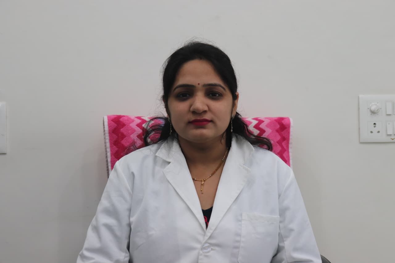Dr. Shweta Kalra, Cosmetic Dentist, Star Dental Clinic Hisar